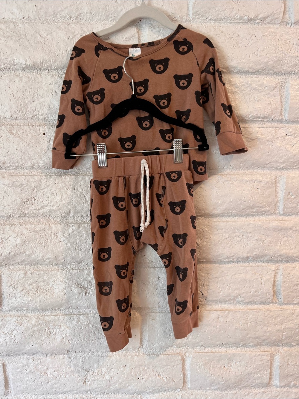 Little One Shop Baby Bear Print Two-Piece Set - Brown